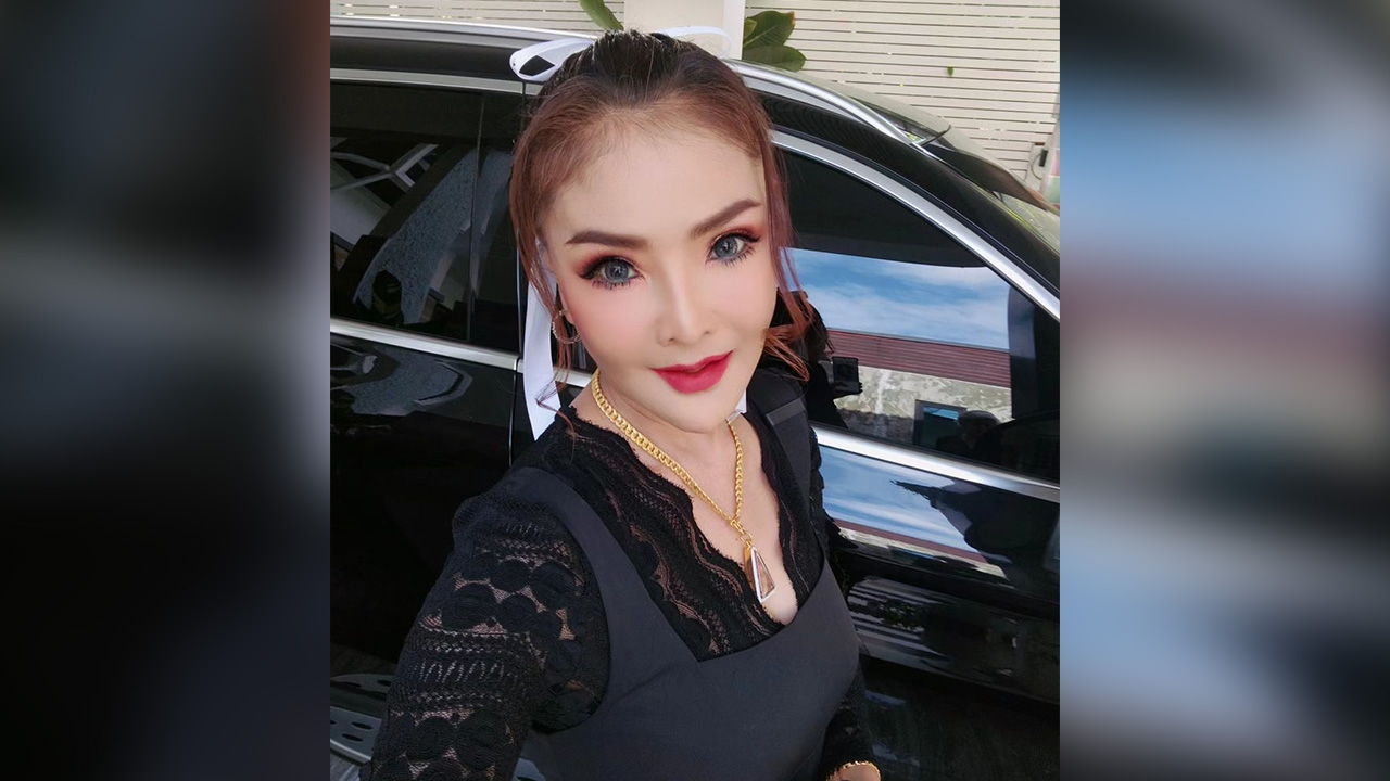 ดาว มยุรี ตอกคนแซะหน้าเหมือนตุ๊กตายาง ย้อนกลับไปดูหนังหน้าตัวเองด้วย