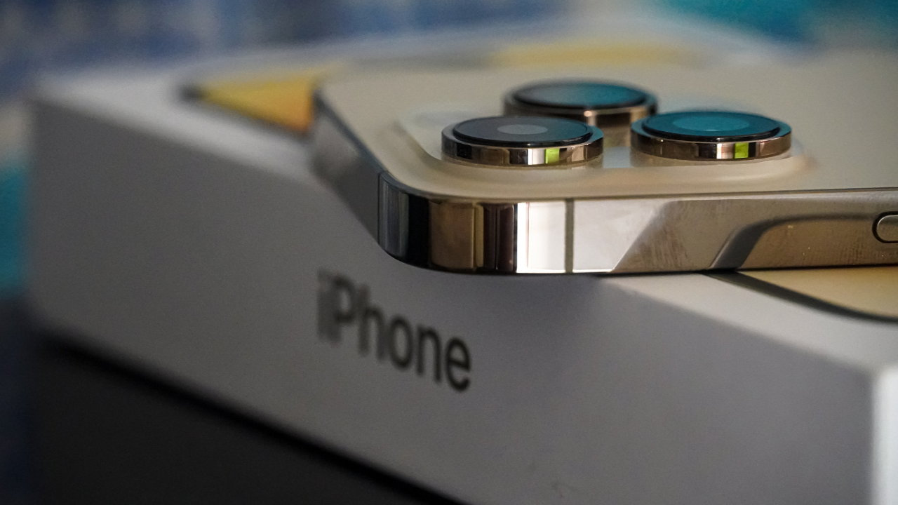 จับตาเปิดตัว iPhone 15 ที่มีวัสดุชั้นเยี่ยมอย่างไทเทเนียม