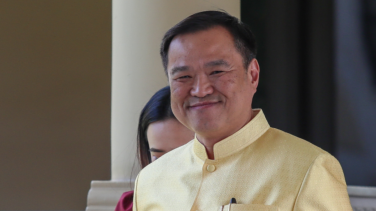 “อนุทิน” แจงรถโบราณไม่อยู่ในบัญชีทรัพย์สิน BMW เพิ่งซื้อ-ซีตรองของลูกชาย 