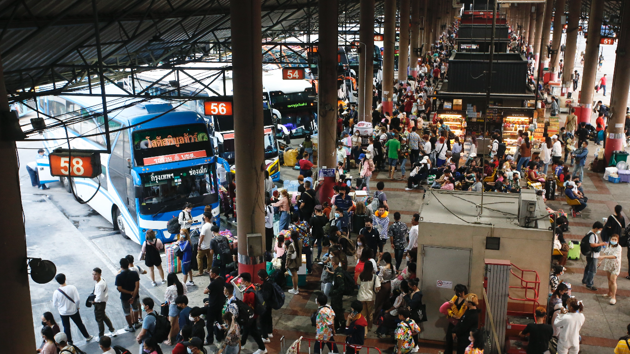 คาดหยุดยาว 6 วัน ประชาชนเดินทางเพิ่ม 20% บขส. เตรียมรถเพิ่ม 3.5 พันเที่ยว