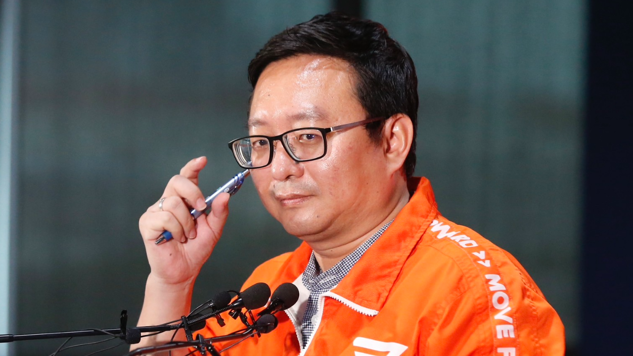 “ชัยธวัช” ไม่กังวลท่าที “เสรีพิศุทธ์” แจงปมเสนอเก้าอี้รองนายกฯ เห็นเป็นผู้ใหญ่