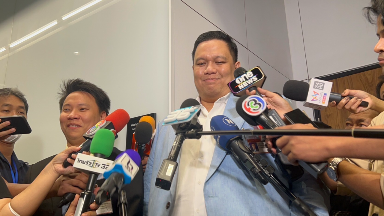 "ไผ่ ลิกค์" ปัดตอบ "ลุงป้อม" โหวตหนุน "เศรษฐา" แต่ 40 เสียง พปชร.โหวตแน่