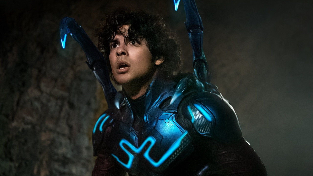 รีวิว "Blue Beetle" หนังฮีโร่ D.C. แอ็กชันสนุก แต่ไม่เหนือความคาดหมาย