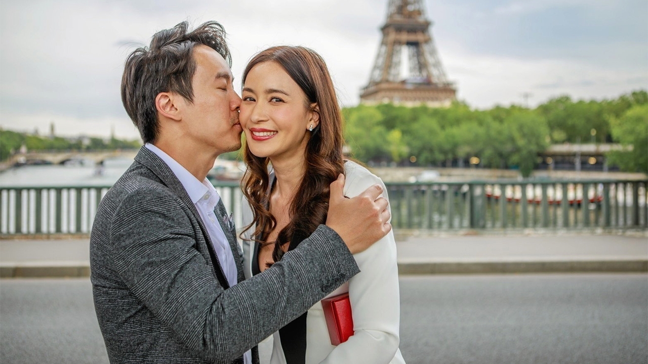 “เบนซ์ ปุณยาพร” เล่าโมเมนต์ “พี่แก๊ป” ทำเซอร์ไพรส์คุกเข่าขอแต่งงาน เล็งสละโสดปีหน้า