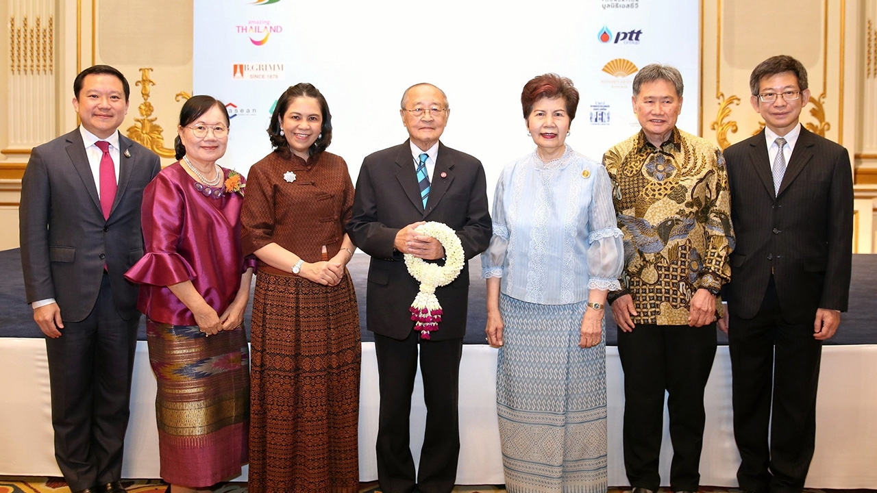 "ดร.สุเมธ ตันติเวชกุล" เป็นประธานงานเลี้ยงฉลอง ผู้ได้รับพระราชทานรางวัลซีไรต์ ปี 62-64