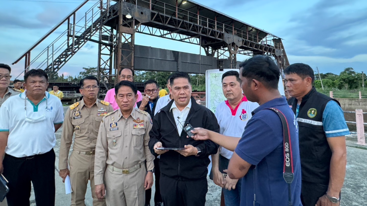 “วราวุธ” มั่นใจ สุพรรณฯ ยังไม่น่าวิตกเรื่องน้ำ แต่สั่งจับตาไม่ประมาท