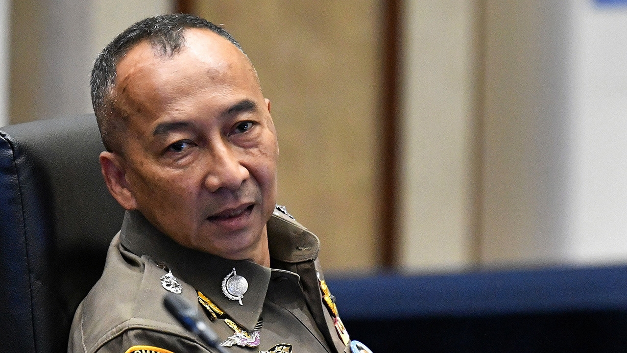 โปรดเกล้าฯ "ต่อศักดิ์"  ขึ้นเป็นผบ.ตร.คนที่ 14 เตรียมแถลงเปิดใจ 2 ต.ค.นี้