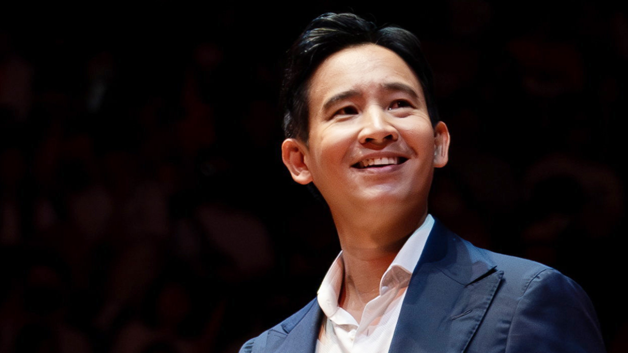 "พิธา" โยน ระบบการเมือง ไม่ตรงไปตรงมา ต้นเหตุ "หมอพรทิพย์" โดนไล่จากร้าน