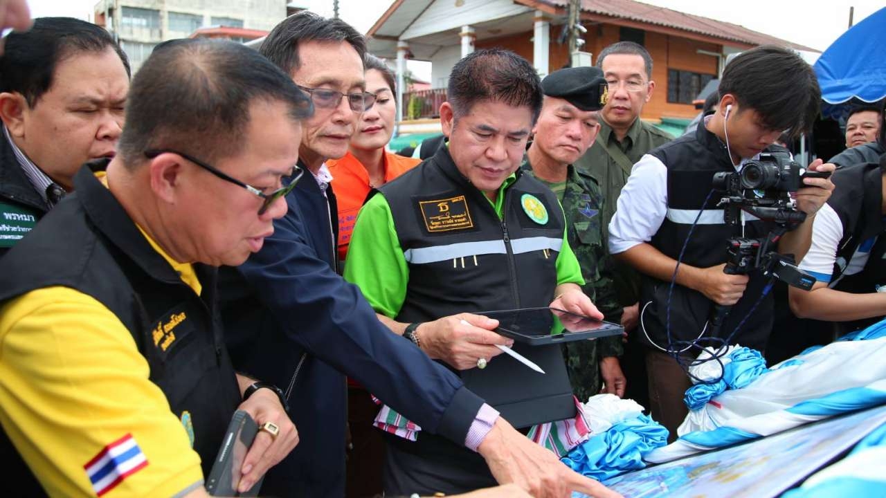 "ธรรมนัส" ควง "ไชยา-เกรียง" ลุยอุบลฯ สั่งเร่งแก้ปัญหาน้ำท่วมโดยเร็ว