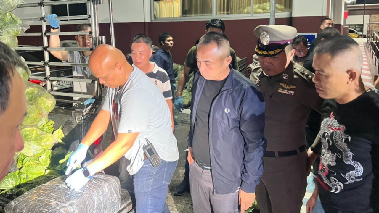 จับยาบ้า 6 ล้านเม็ด ไอซ์ 30 กก. ซุกรถกะหล่ำปลี หลุดมาถึงตัวเมืองเชียงใหม่