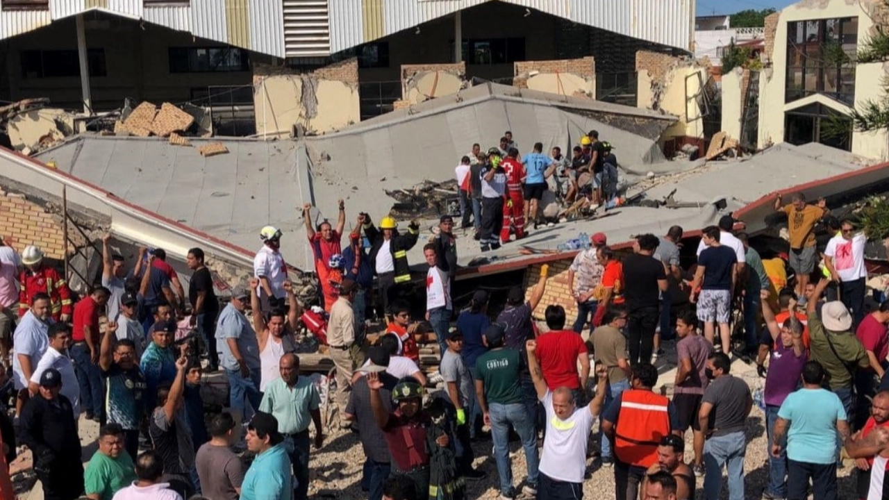 墨西哥教堂屋顶倒塌，造成举行宗教仪式的7人死亡