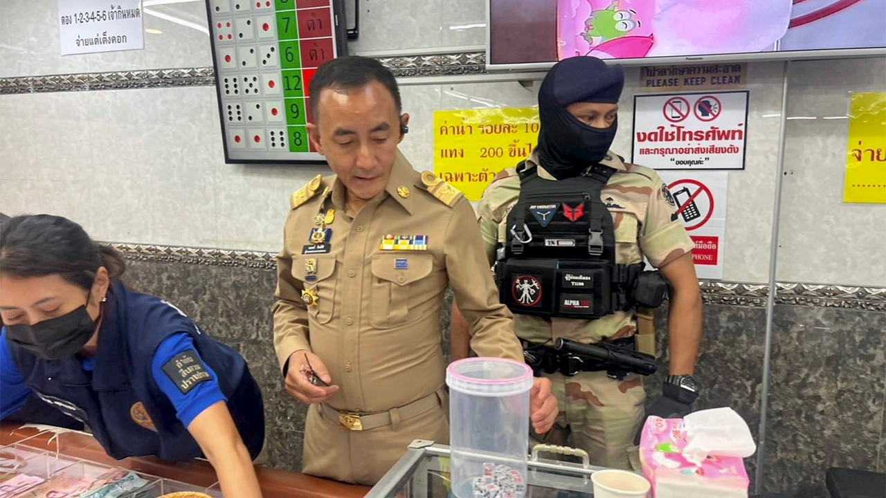 กรมการปกครองรวบ 67 คน บ่อนไฮโล ย่านเคหะร่มเกล้า