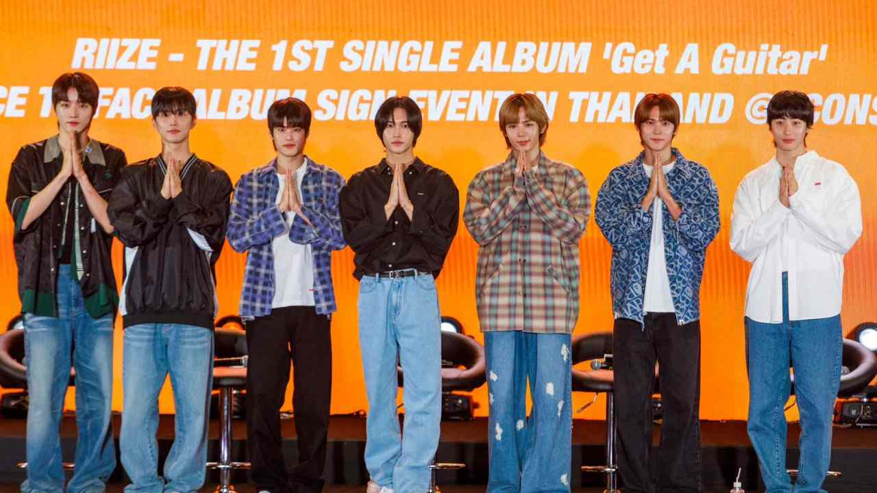 7 หนุ่ม RIIZE ทำบรีซไทยใจละลาย พูดไทยอ้อนสุดน่ารัก “น้องข้าวมาหาแล้วครับ”