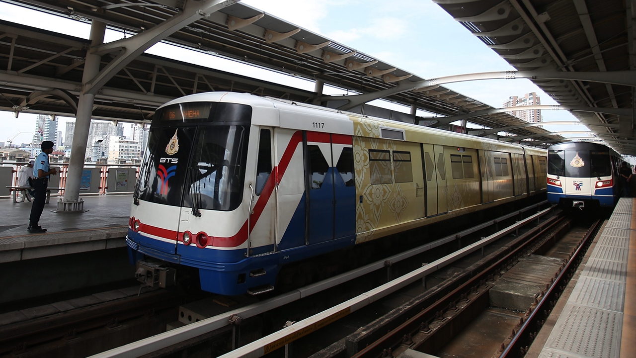 ขอสภาแยกหนี้สายสีเขียว เข้าที่ประชุมพรุ่งนี้ "ชัชชาติ" นัดถก "อนุทิน" ต่อ