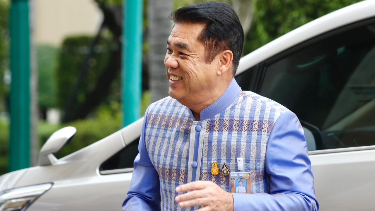 "สุริยะ" เผย รถไฟฟ้า 20 บาท ยังไม่เข้า ครม.วันนี้ รอประชุมปลาย ก.ย.ก่อน