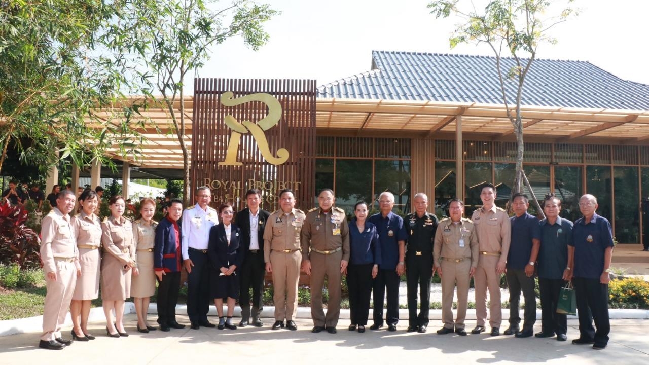 โครงการหลวงเปิดร้านกาแฟใหม่ที่แม่เหียะ ชูจุดถ่ายทอดสตอรี่ผลผลิต ดันสู่ตลาดโลก 