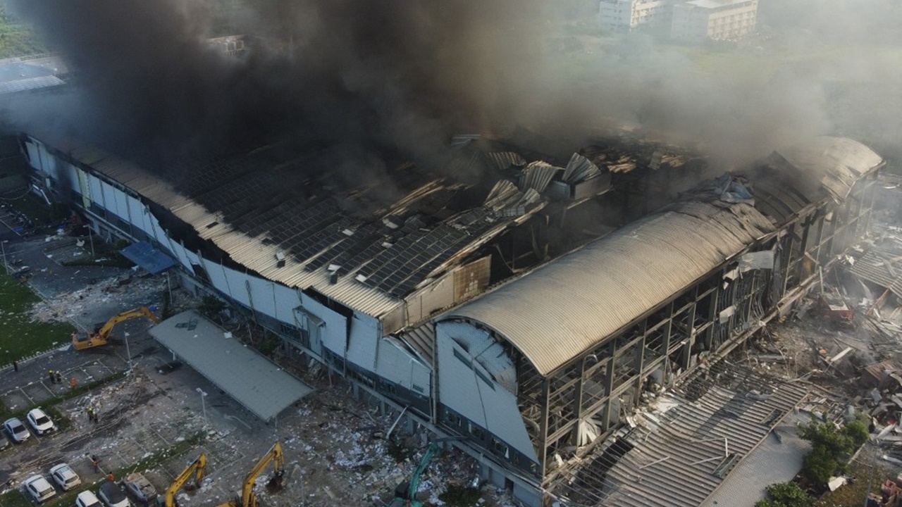 เหยื่อไฟไหม้โรงงานผลิตลูกกอล์ฟไต้หวัน เพิ่มเป็น 9 ศพ ยังสูญหายอีก 1