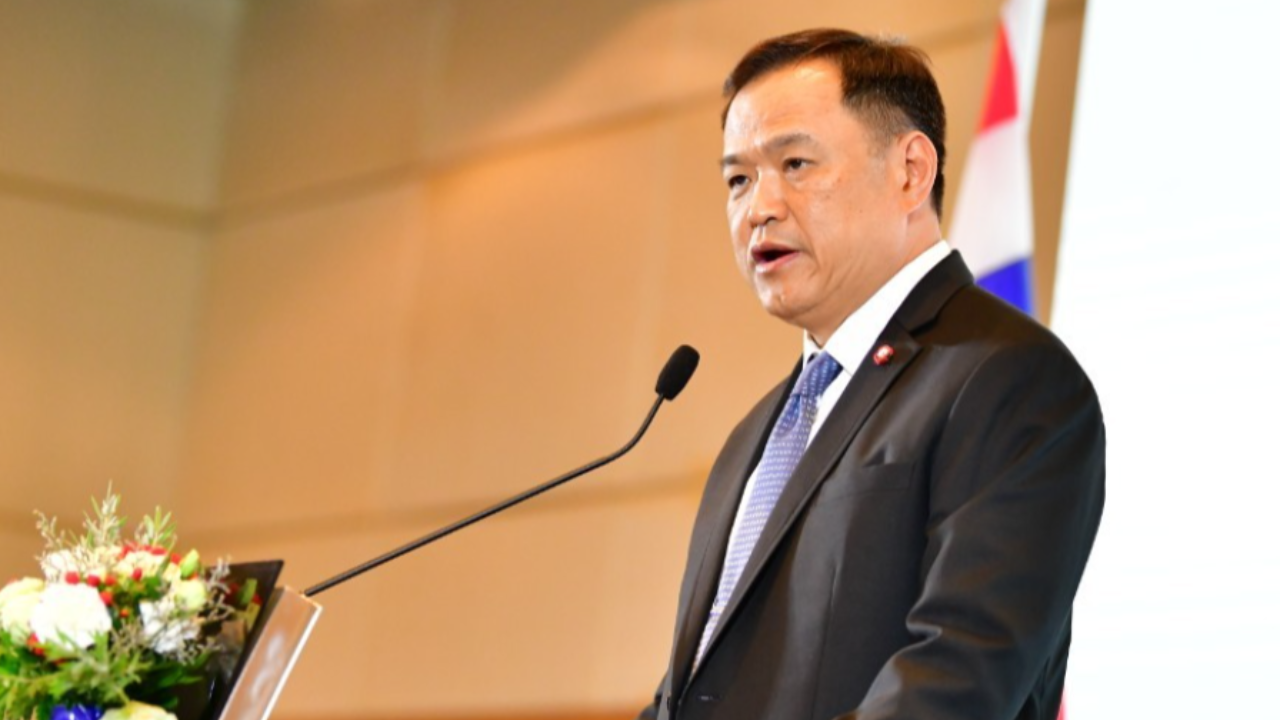 มท.รับลูก "อนุทิน" สั่งถอนใบอนุญาตพกปืน "กำนันนก" 