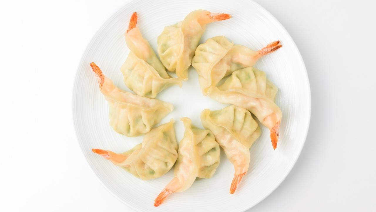 ชื่นชมสาวใจดี แจกสูตร "เกี๊ยวกุ้ง" ฟรี ให้คนไปทำขาย ประกอบอาชีพ