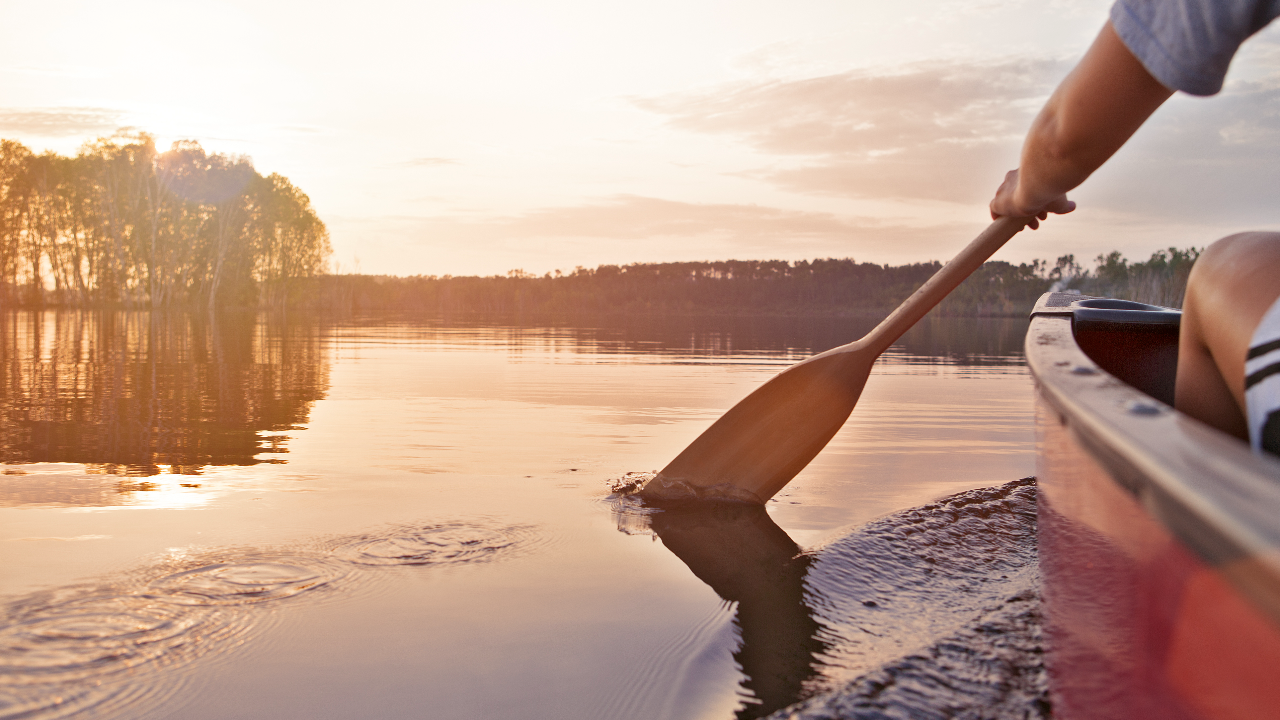 ทำนายฝันว่าพายเรือในที่ต่างๆ หมายความว่าอย่างไร อ่านได้ที่นี่