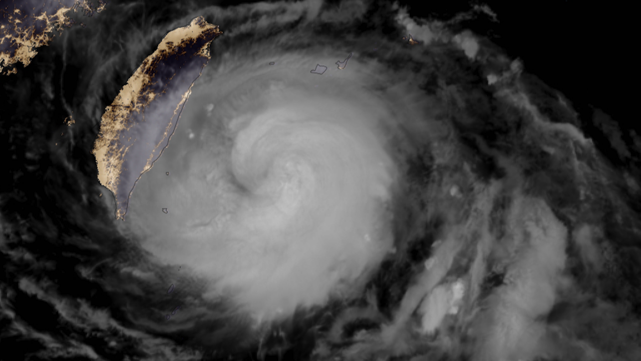 ไต้หวันอพยพประชาชน หลายพันเที่ยวบินยกเลิก รับมือไต้ฝุ่นไห่ขุย