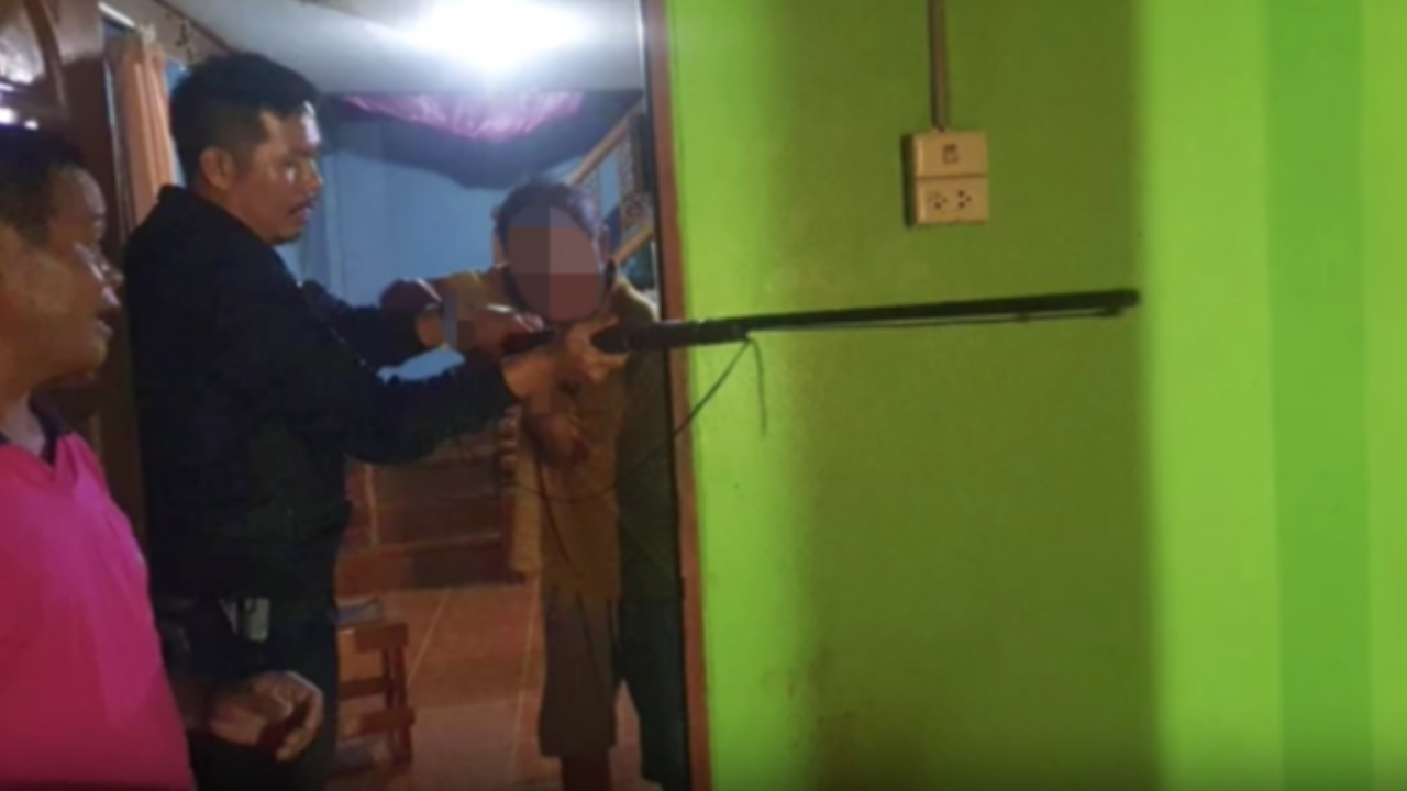 พิษน้ำเมา พ่อฉุนลูกชาย ทำลูกแมวหาย คว้าปืนแก๊ปลั่นไกเป็นศพคาบ้าน