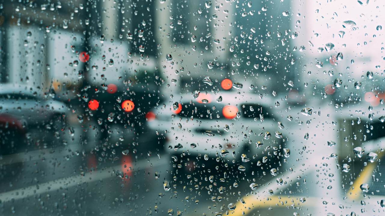 เตือน 34 จังหวัด "ฝนตกหนักถึงหนักมาก" ระวังน้ำท่วมฉับพลัน น้ำป่าไหลหลาก