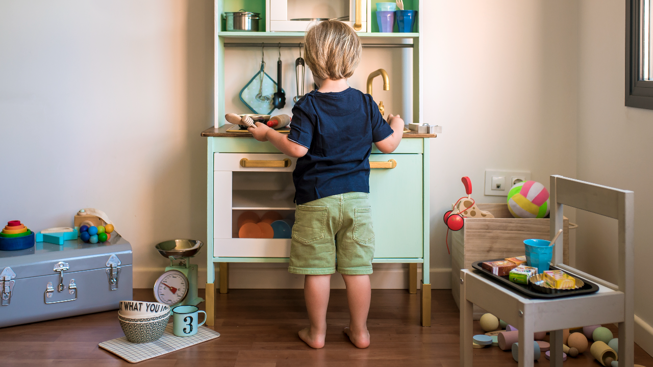แนะนำ 10 ชุดเครื่องครัวของเล่น สำหรับเด็ก เล่นสนุก เสริมสร้างพัฒนาการ