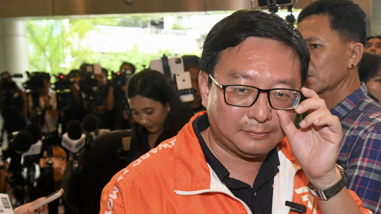  ก้าวไกล รอศาลชี้ขาดคุณสมบัติ "พิธา" ก่อนพิจารณาเก้าอี้ "ผู้นำฝ่ายค้าน"