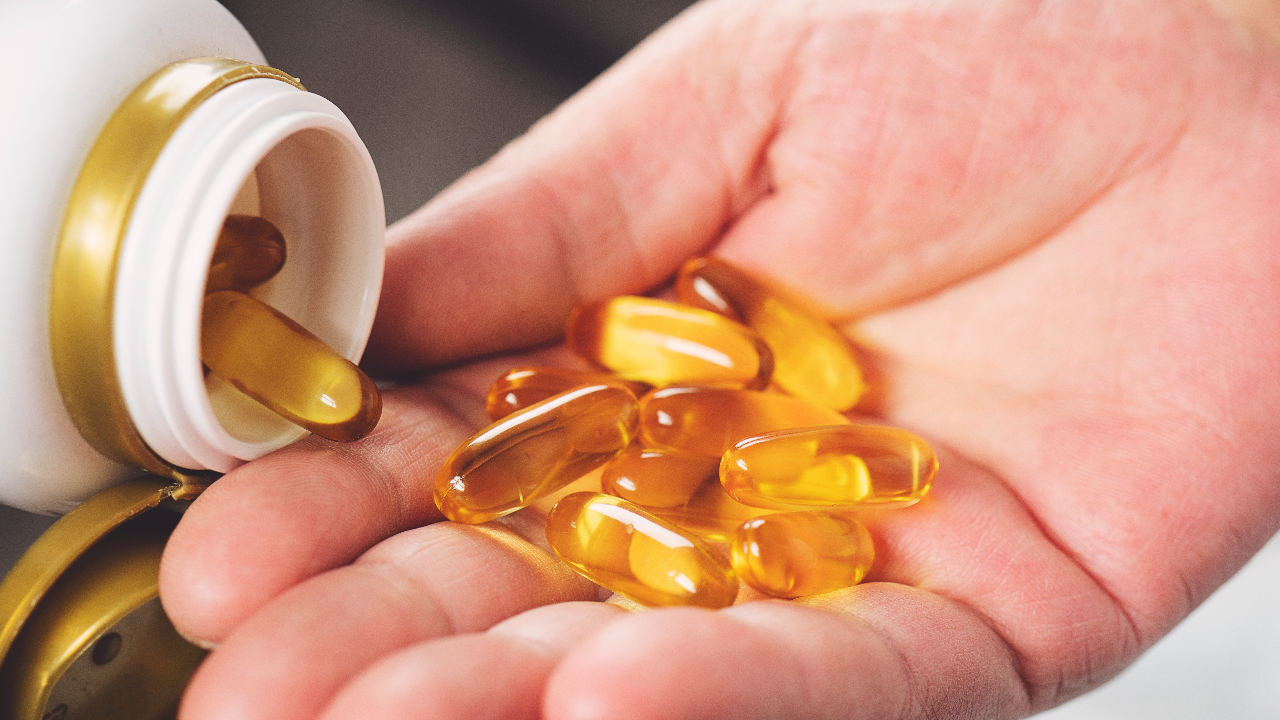 น้ำมันปลา ช่วยอะไร ยี่ห้อไหนดี กินอย่างไรให้ได้ประโยชน์เต็มที่