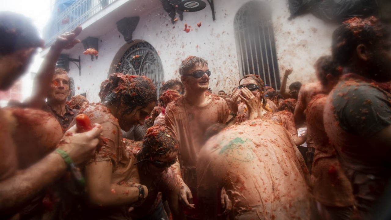 สุดคึกคัก งานเทศกาลปามะเขือเทศ เริ่มแล้วที่สเปน