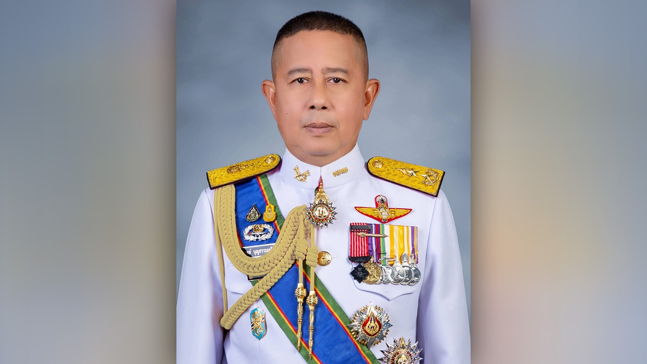 ทัพ 2 เฮ "บิ๊กดุลย์" ผงาดขึ้น มทภ.2 ความหวังคนอีสาน ทหารยอดนักรบ