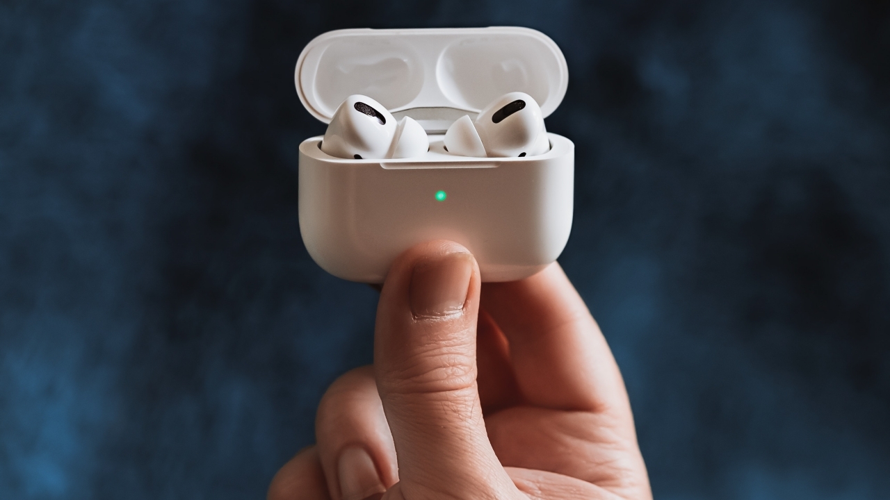 ลุ้น Apple เปิดตัว AirPods รุ่นใหม่ รองรับ USB-C มาพร้อม iPhone 15