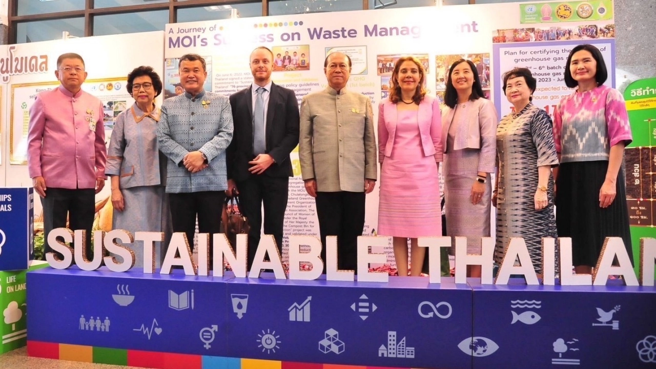泰国内政部部长阿努蓬要求：内政部创造可持续发展废物管理环境！