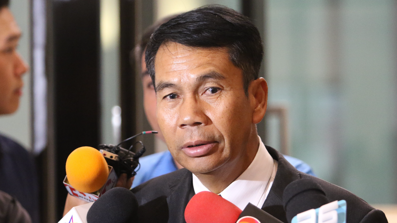 “สุทิน” เผย พร้อมนั่ง รมว.กห. หากเป็นจริงตามโผ ชี้คนติงอาจจะไม่คุ้นชิน