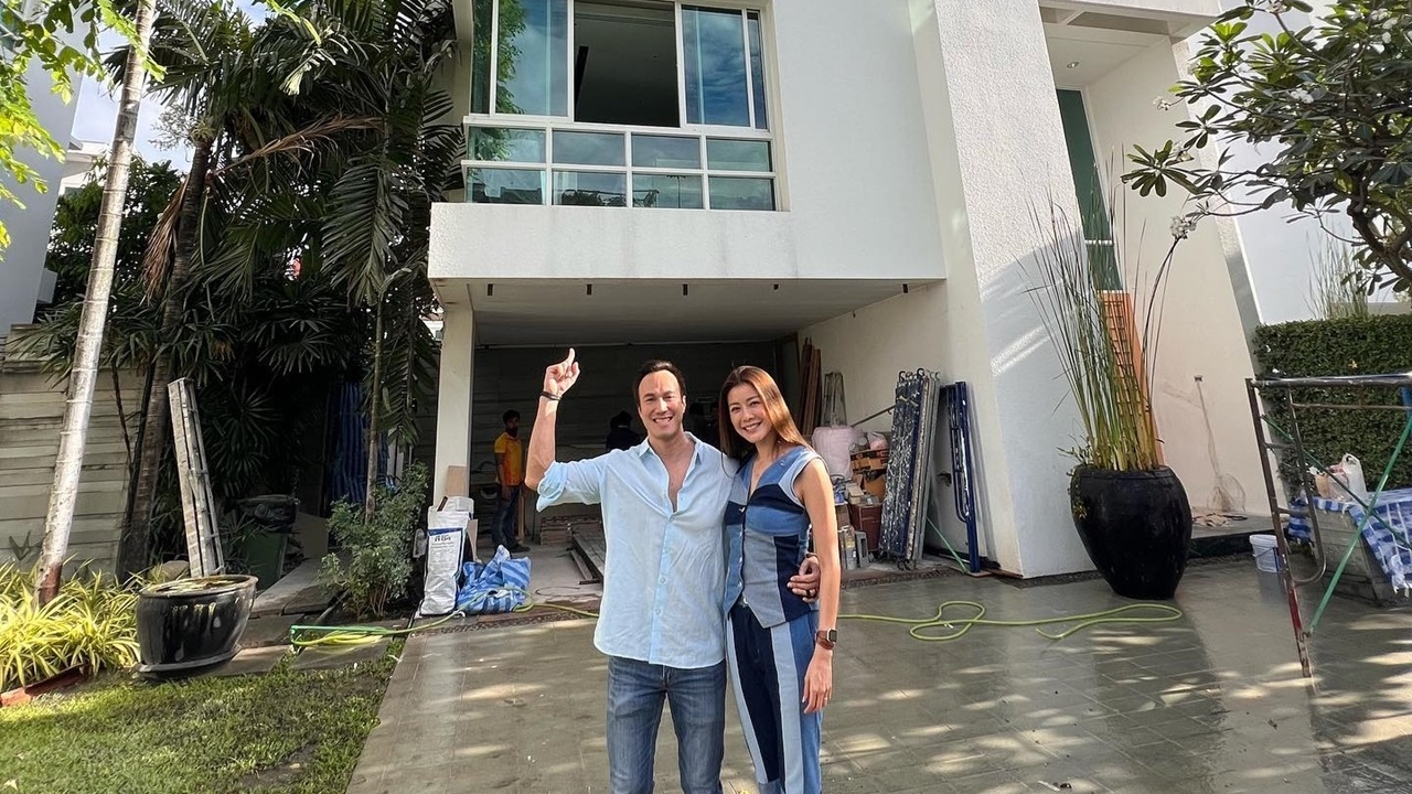 เปิดบ้าน 7 ชั้น ของ เก๋ ชลลดา - พร้อม สิริสันต์ หรูหราอลังการทุกมุม