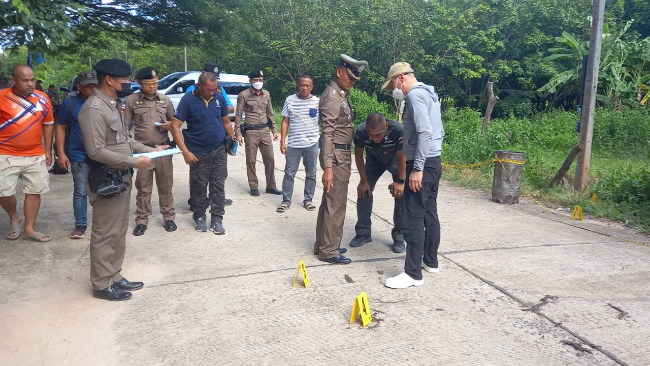 ล่ามือปืนชุดลายพราง ฆ่าปลัดอาวุโส นอภ.เชื่อปมสังหารเรื่องส่วนตัว