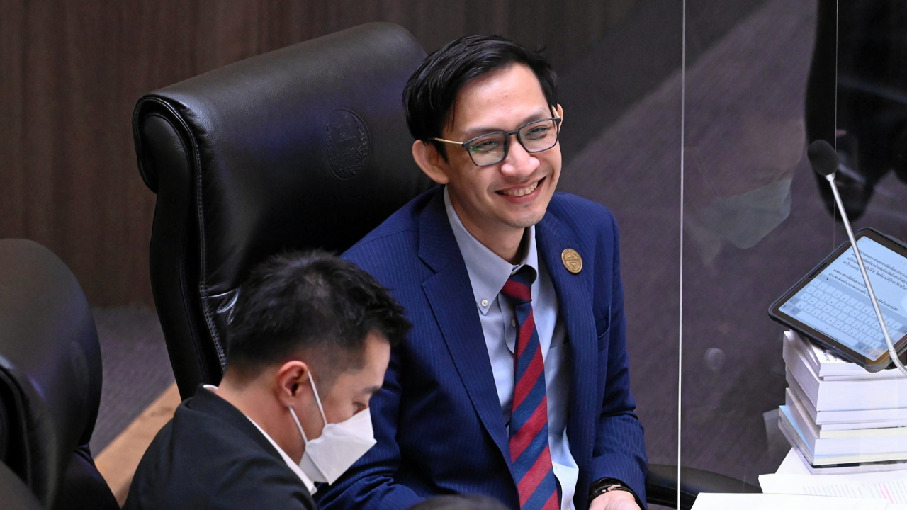 “จิรัฏฐ์” แนะ ยกเลิกสัญญาเรือดำน้ำจีน เชื่อ อาจได้ข้อเสนอที่ดีกว่ามาก