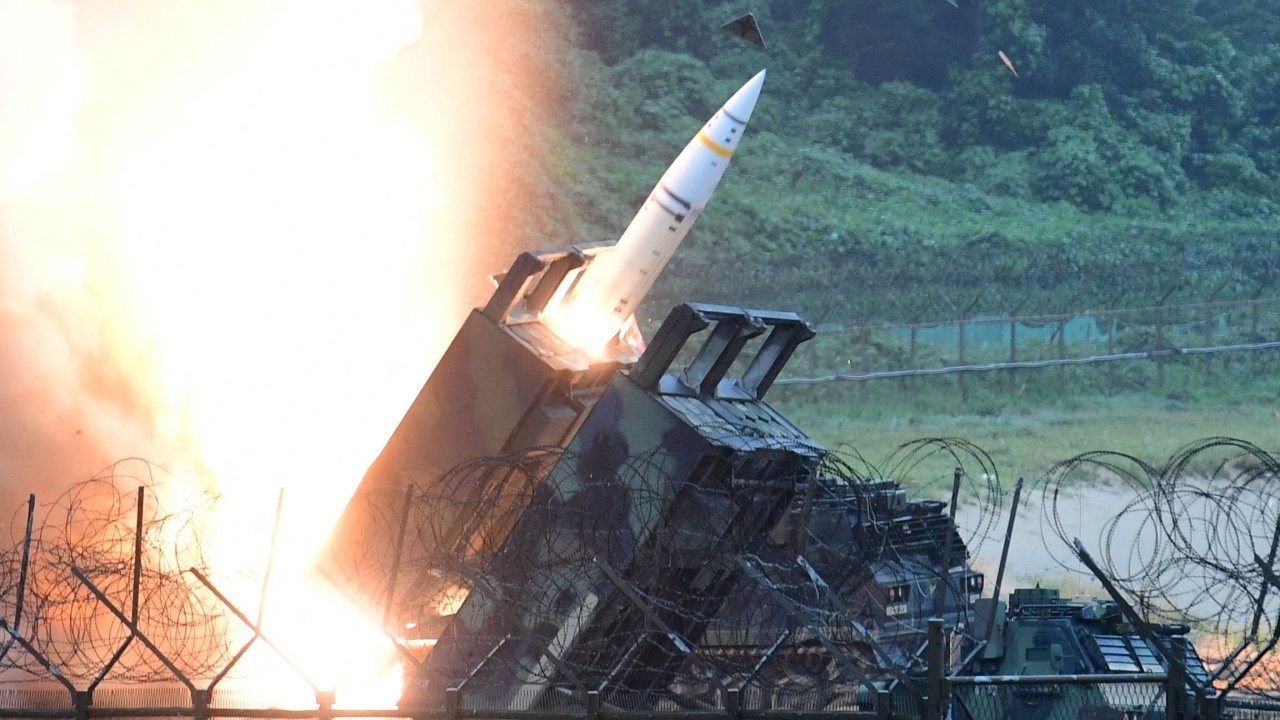 รัสเซียเดือดแน่ เผยไบเดนจ่อส่งขีปนาวุธพิสัยไกลสุดล้ำ 'ATACMS' ให้ยูเครน