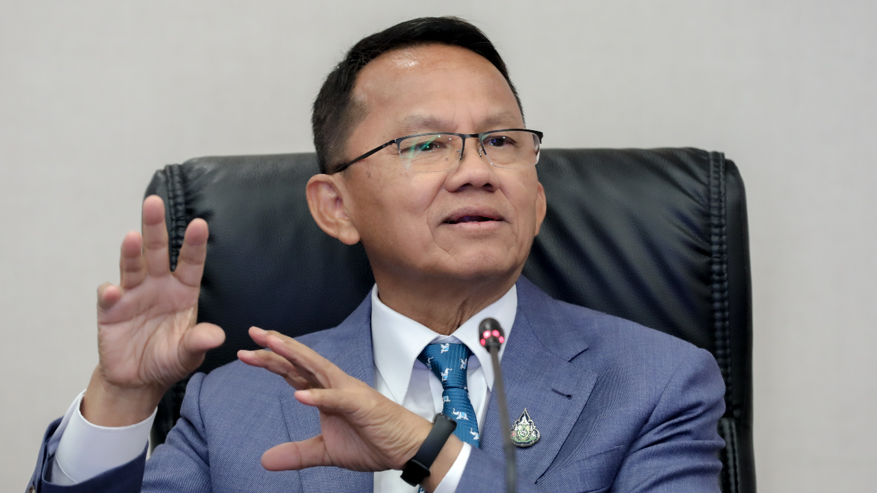 "สมศักดิ์" ลุยนิคมฯ ราชทัณฑ์ ปลื้มเอกชนขานรับผู้พ้นโทษเป็นแรงงานฝีมือดี