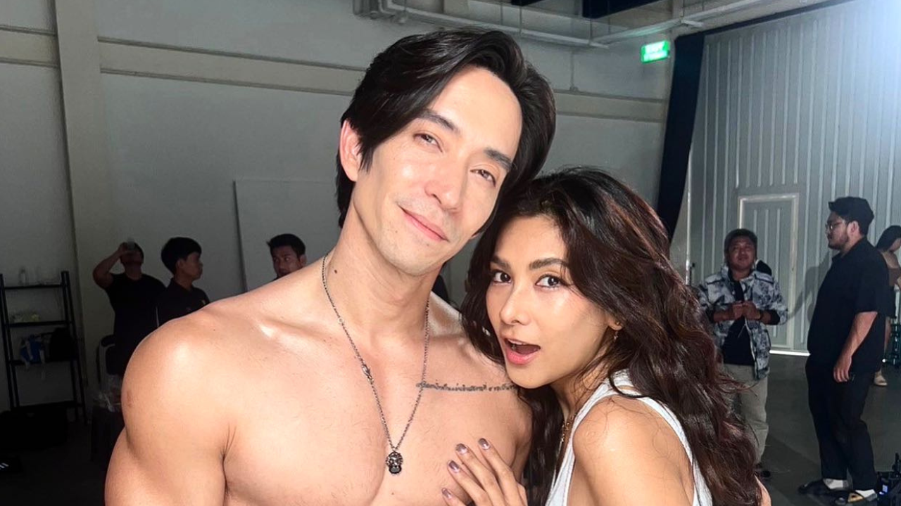 กว่าจะได้มาไม่ง่าย หลุยส์ อวดกล้ามหน้าท้องล่ำ นุ่น เริ่มหวงมองตาเขียว