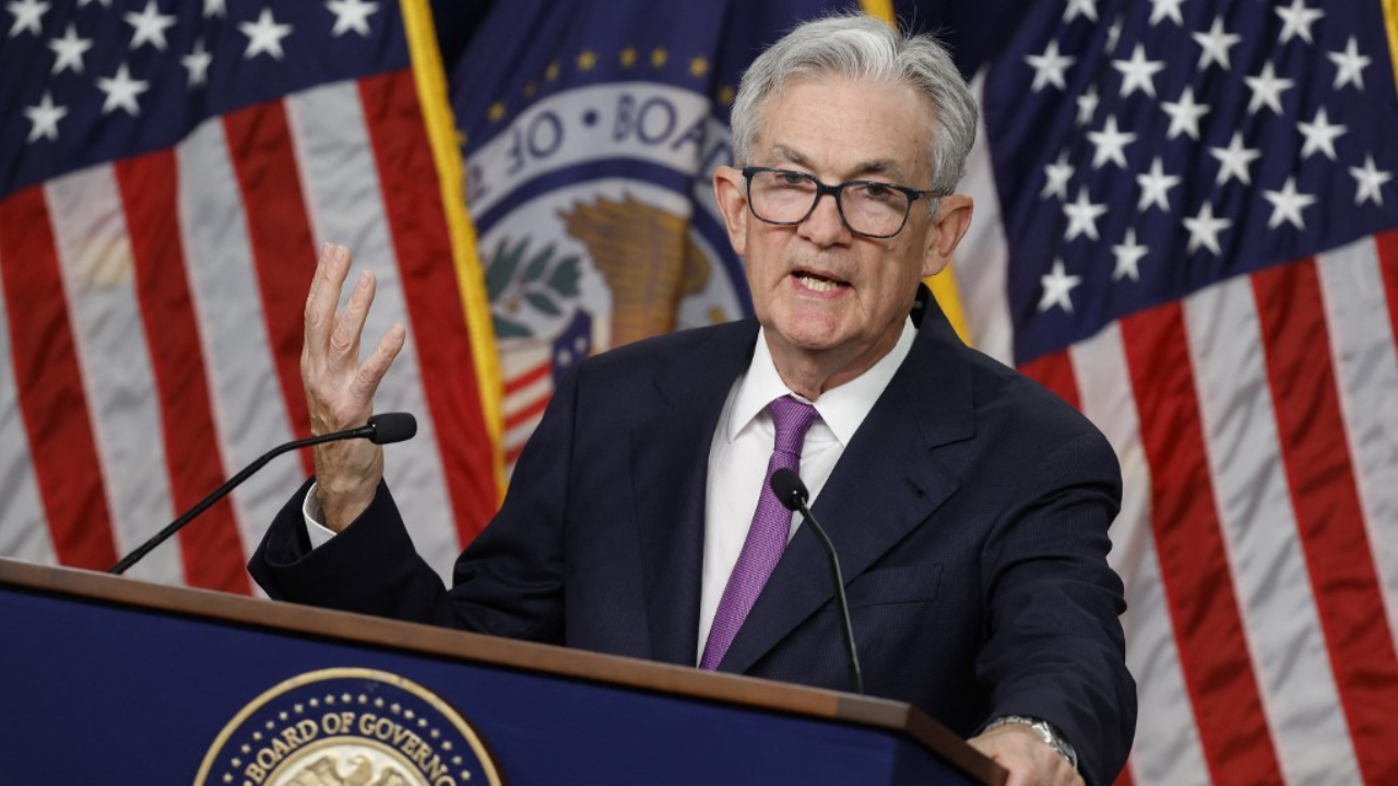 เฟดประกาศคงอัตราดอกเบี้ยนโยบาย แต่ส่งสัญญาณว่าจะปรับขึ้นช่วงปลายปีนี้