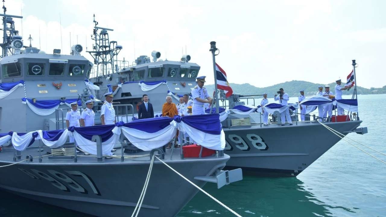 "บิ๊กดุง" รับเรือตรวจการณ์ใกล้ฝั่ง ต.997-ต.998 เข้าประจำการกองทัพเรือ