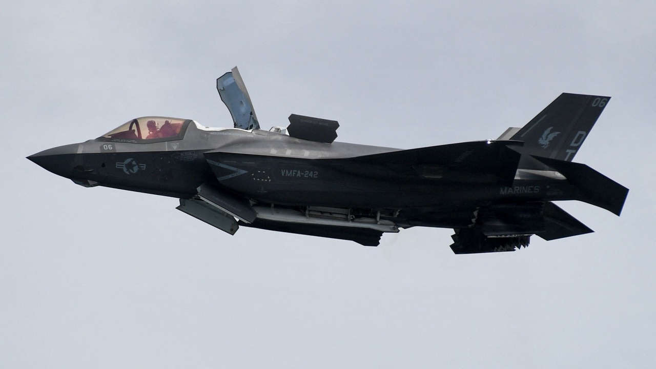 สหรัฐฯ เจอซากชิ้นส่วนเครื่องบินขับไล่ เอฟ-35 ที่หายไปแล้ว