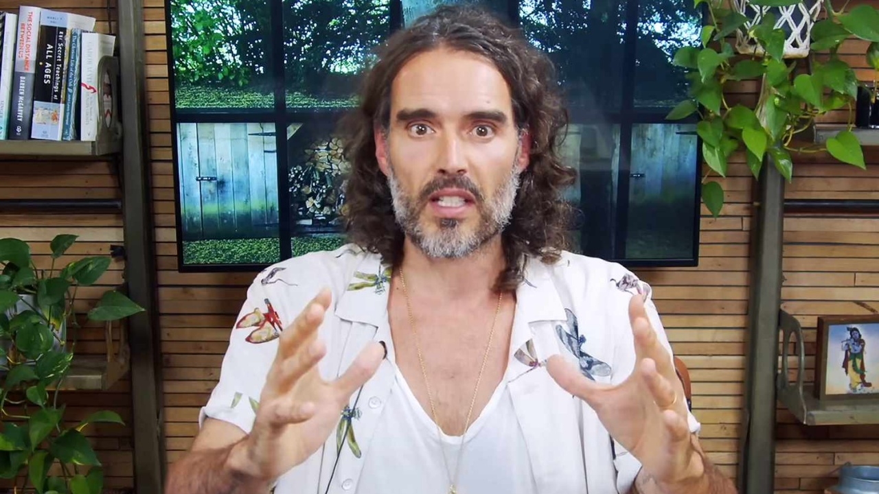 "รัสเซลล์ แบรนด์" นักแสดงตลกดัง ถูกกล่าวหาข่มขืน-ล่วงละเมิดทางเพศหญิง 4 คน