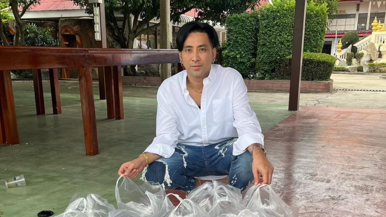 บอล เชิญยิ้ม เผยเลขหางประทัดจาก "พระฤาษีนารอด" อวยพรขอให้ร่ำรวย
