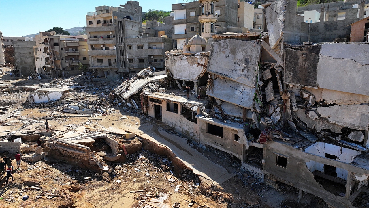 ลิเบียยืนยัน ยอดผู้เสียชีวิตน้ำท่วมเมืองเดอร์นา ทะลุ 10,000 ศพ 