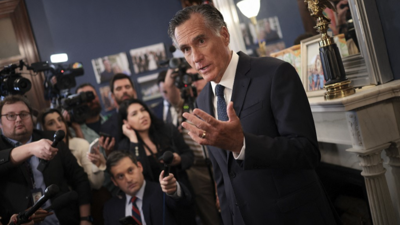 "มิตต์ รอมนีย์" สว.สหรัฐฯ ประกาศลงจากเวทีการเมือง วอน "ไบเดน-ทรัมป์" หลีกทางคนรุ่นใหม่