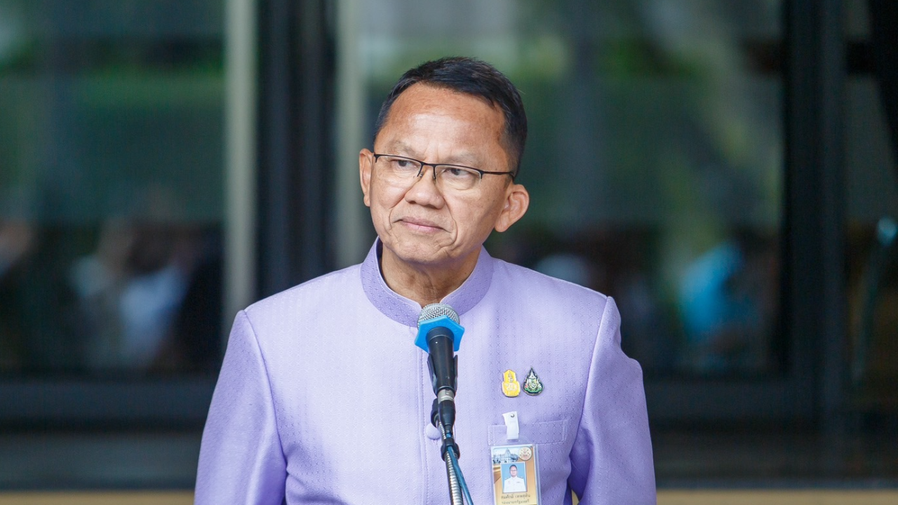 “สมศักดิ์” พร้อมทำงานทุกด้าน ชี้ ไม่มีปัญหาหากคุมกระทรวงของพรรคอื่น