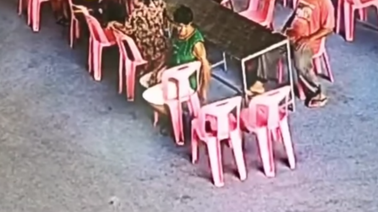 คนใจบุญทุกข์หนัก โทรศัพท์หาย หลังมาทำ "โรงทาน" จนวัดต้องโพสต์เตือนสติคนหยิบไป